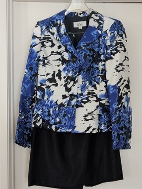 Le Suit Blue, Black & White Abstract Print Blazer Skirt Suit